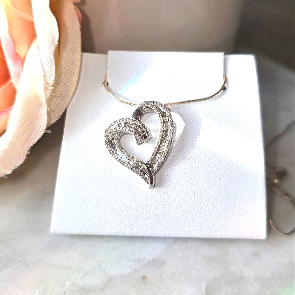 Diamond Heart Pendant Necklace 1 Carat